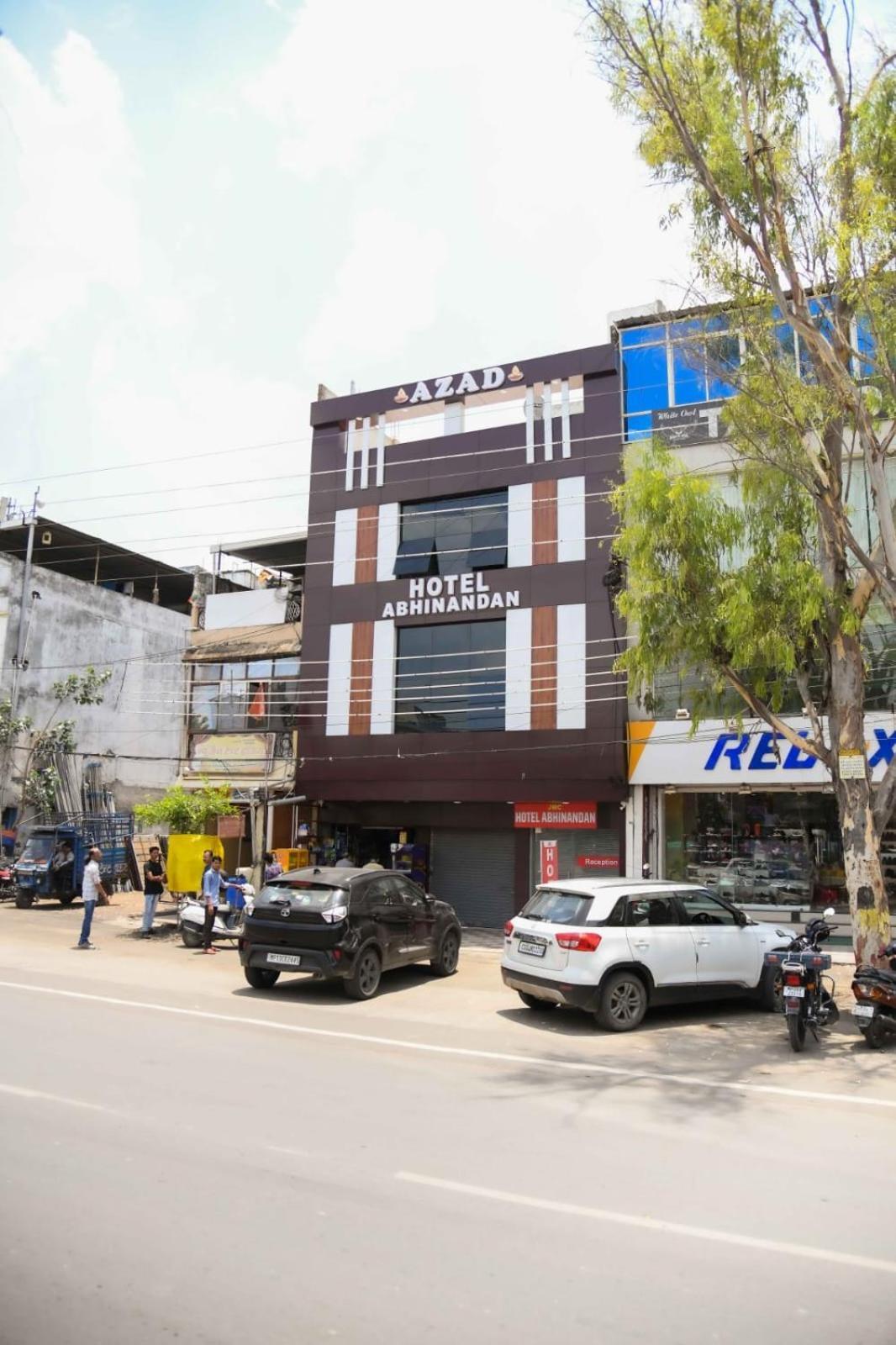 Hotel Abhinandan Indore Ngoại thất bức ảnh