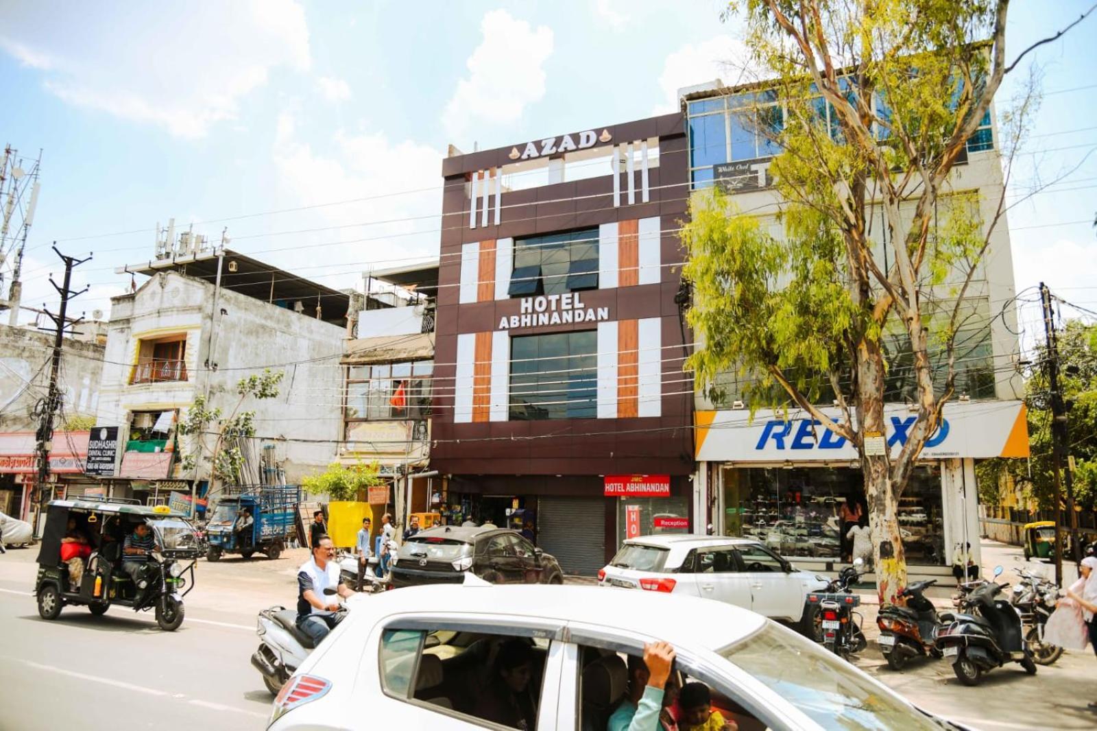 Hotel Abhinandan Indore Ngoại thất bức ảnh